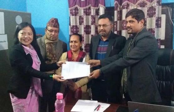 विद्यालय स्वास्थ्य तथा नर्सिङ सेवा कार्यक्रम सञ्चालनका लागि आज हरिवन नगरपालिका र स्वास्थ्य सेवा विभागबीच भएको सम्झौता l